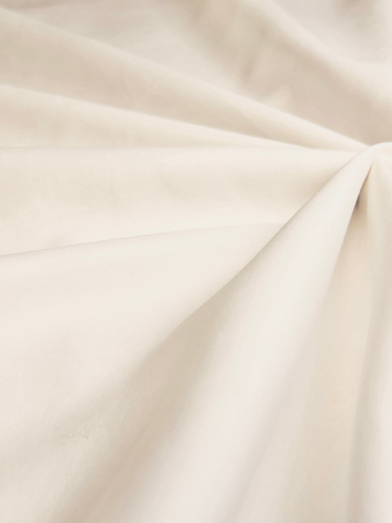 Coupon tissu satin peigné 100% coton crème