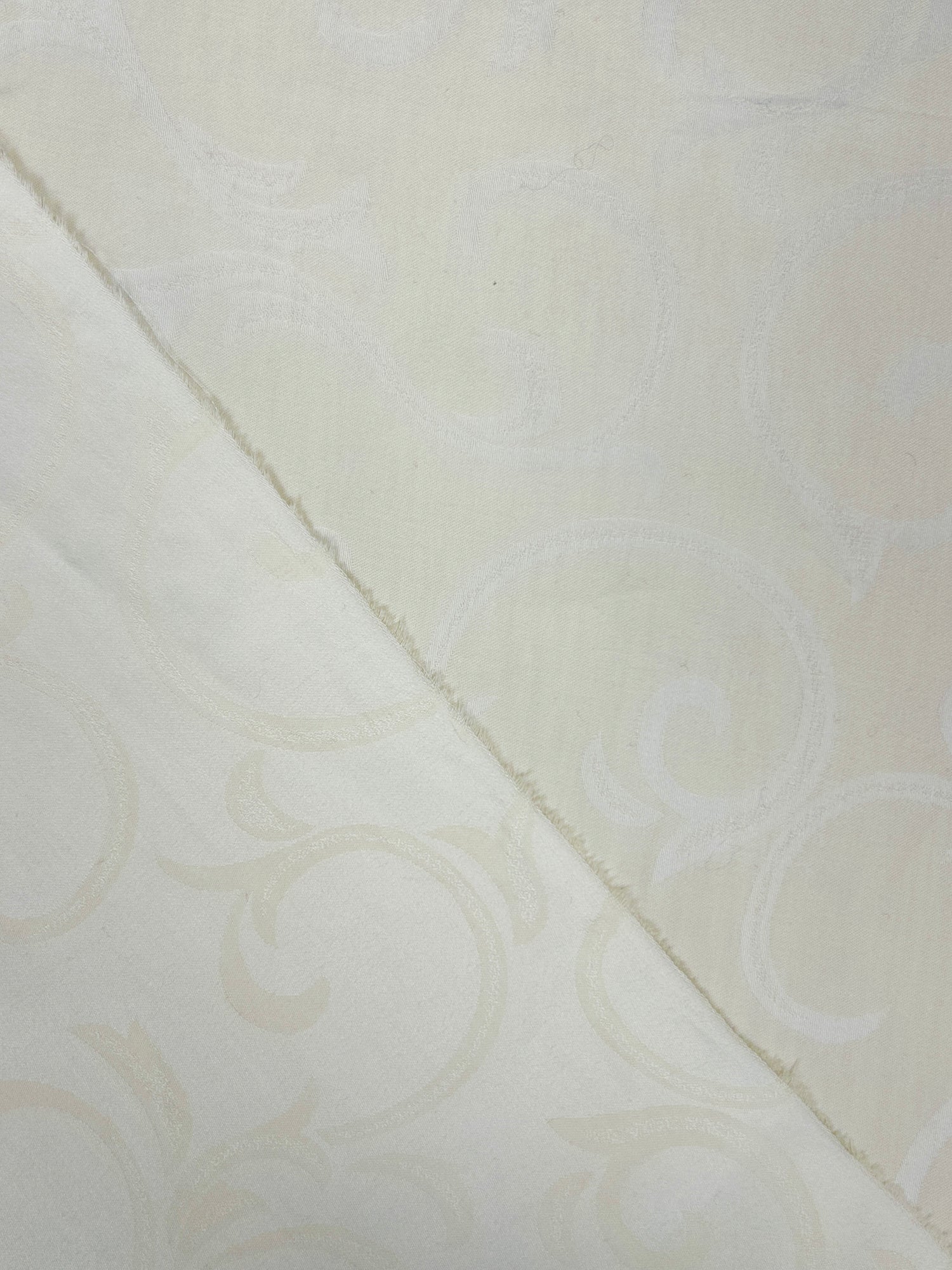 Coupon tissu jacquard satin peigné 100% coton crème