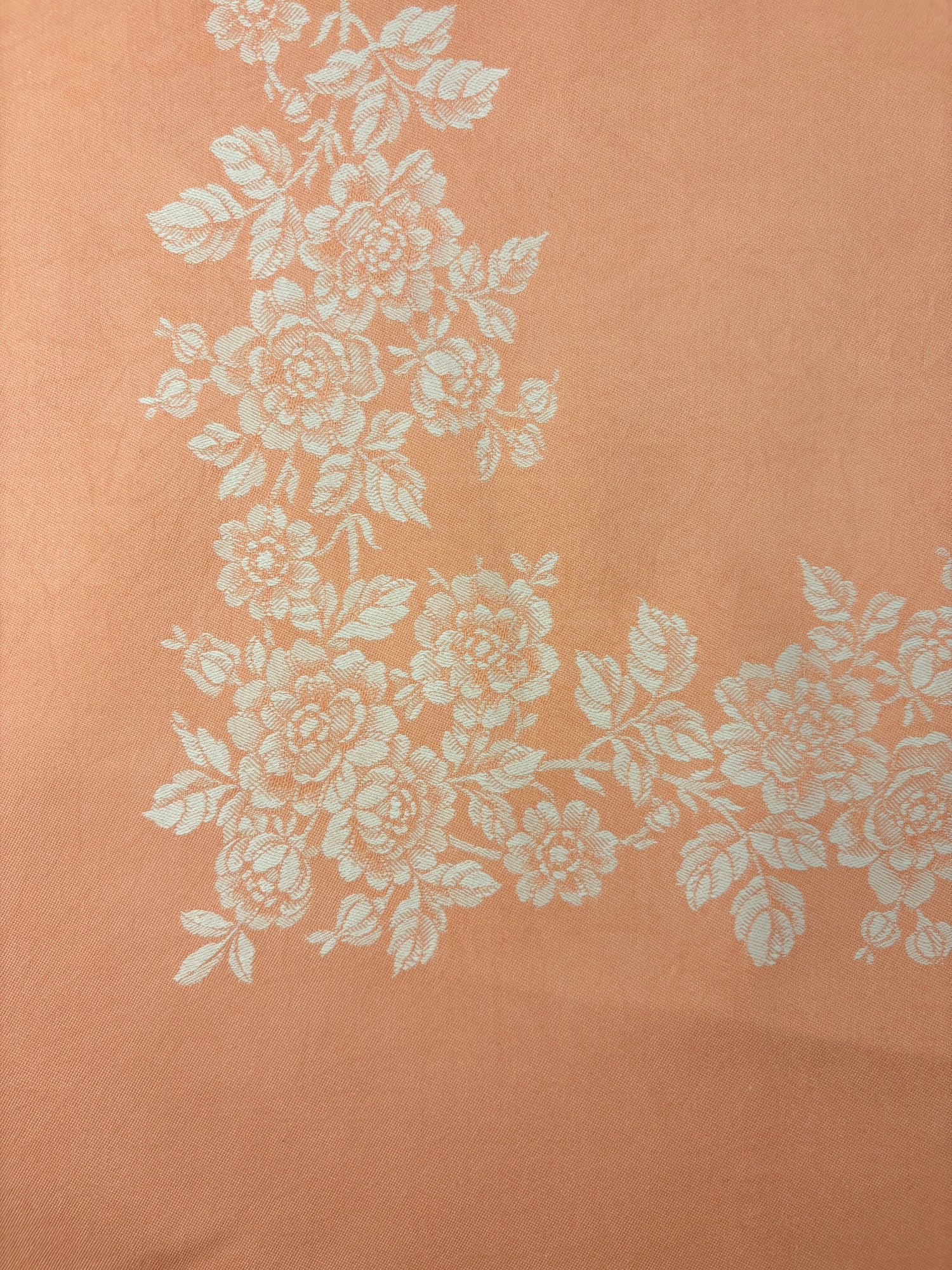 Nappe en jacquard motif floral rose - La Flora