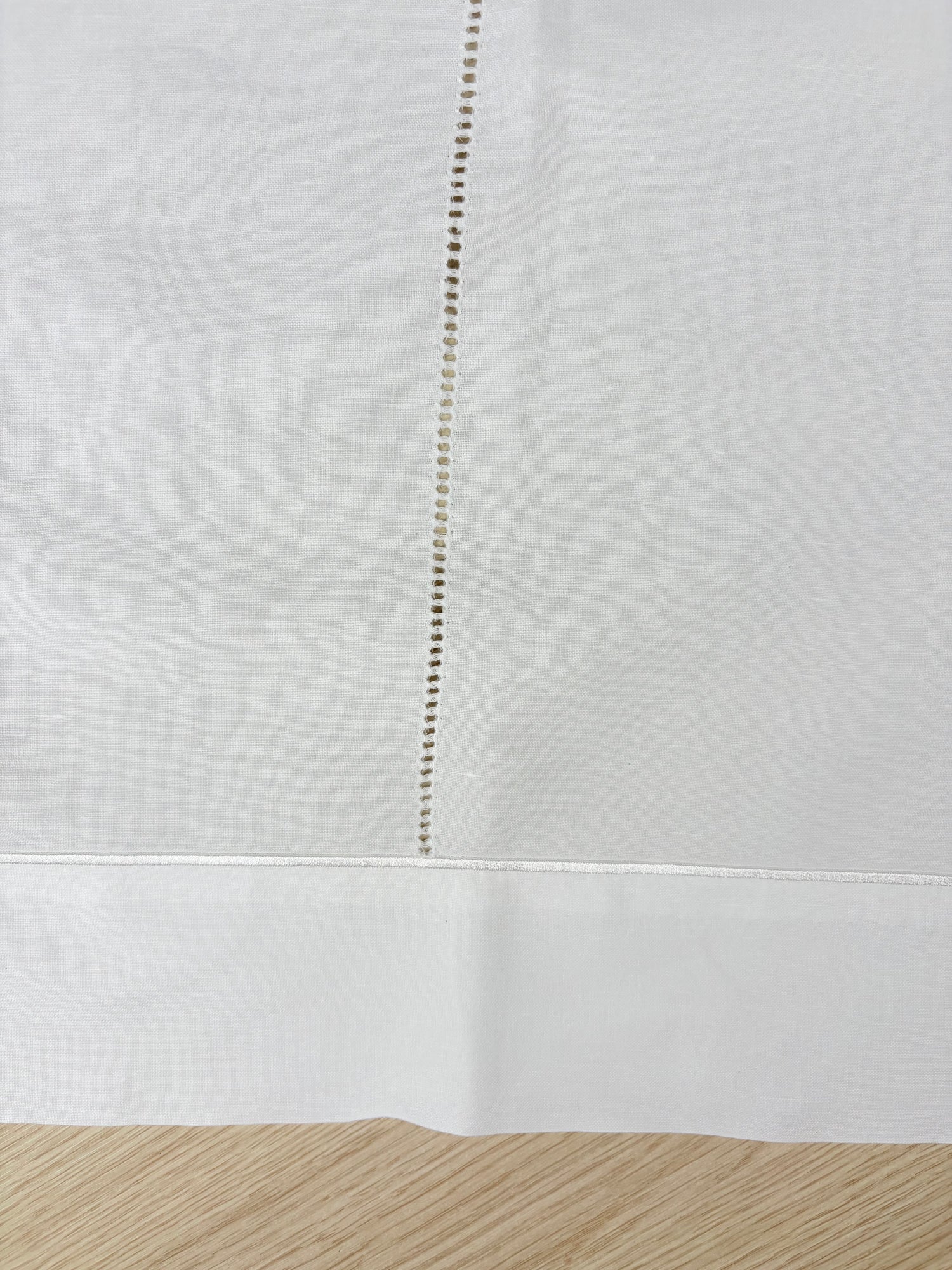 Nappe en métis coton et lin ajourée - Le Royal Monceau