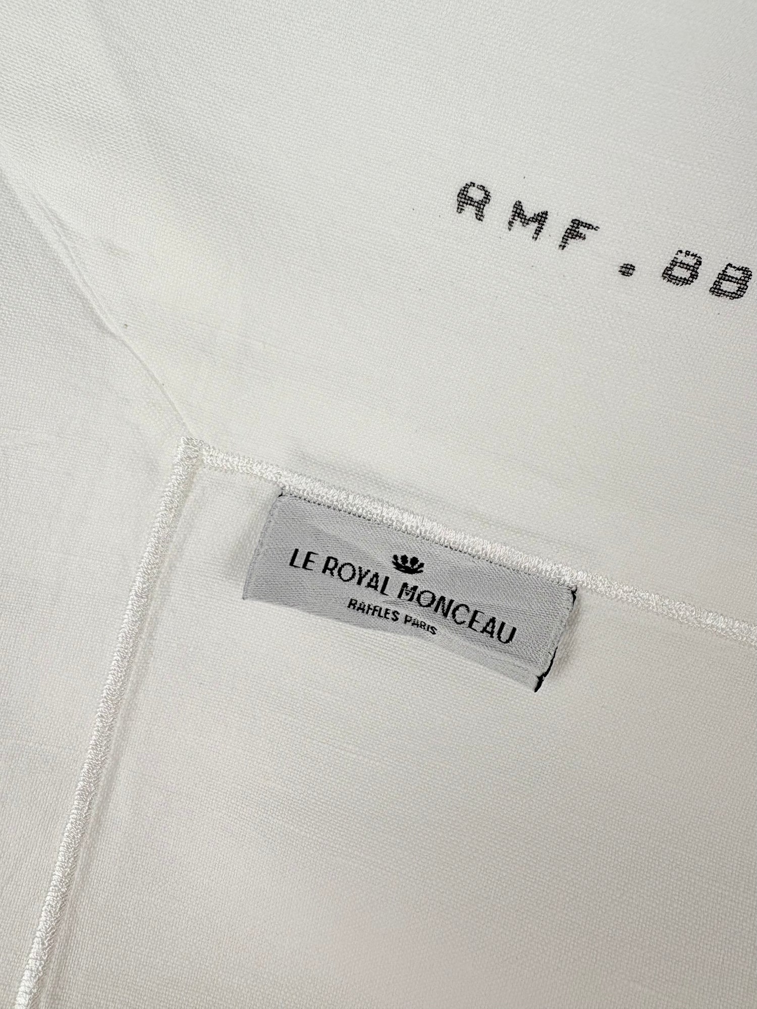 Nappe en métis coton et lin ajourée - Le Royal Monceau