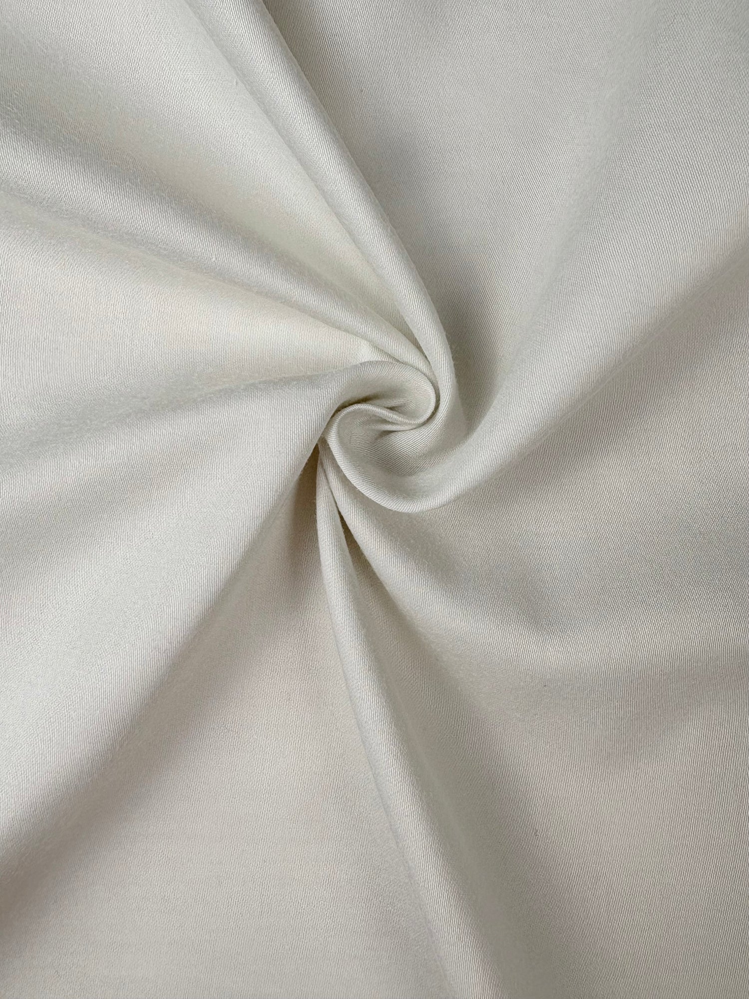 Coupon tissu satin 100% coton gris perle