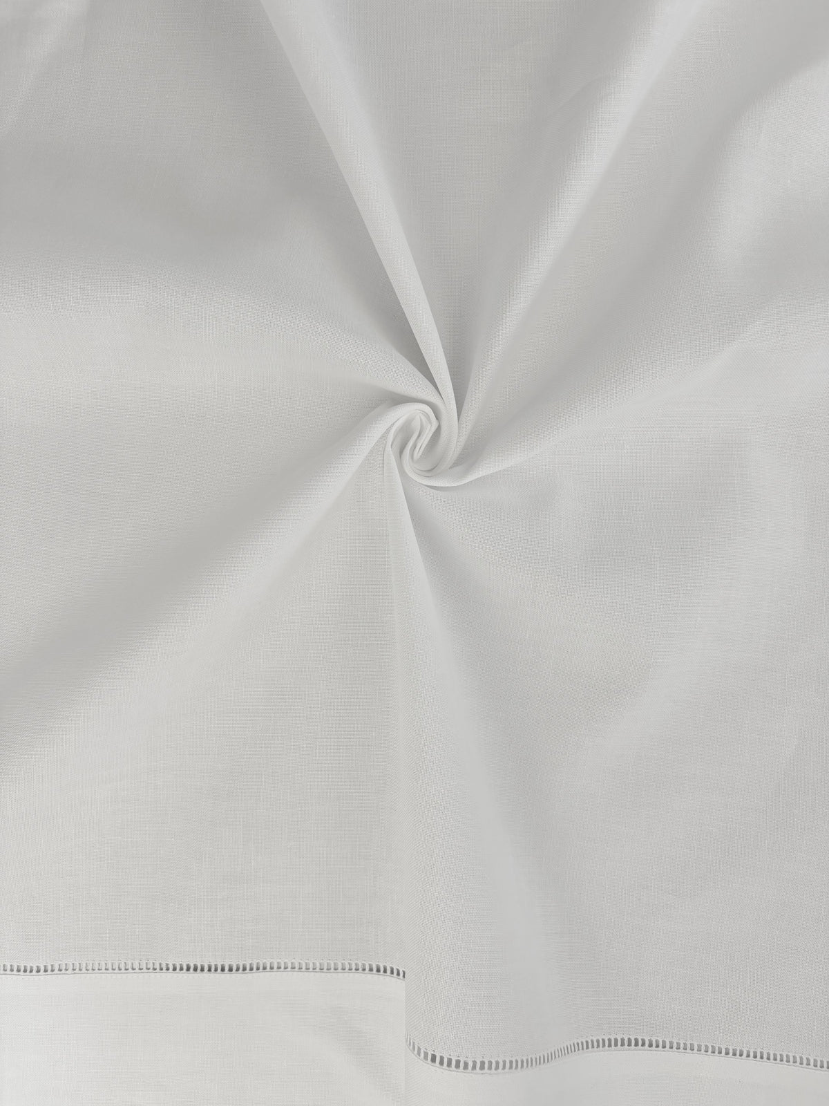 Nappe ajourée – Défectueuse - 100% lin