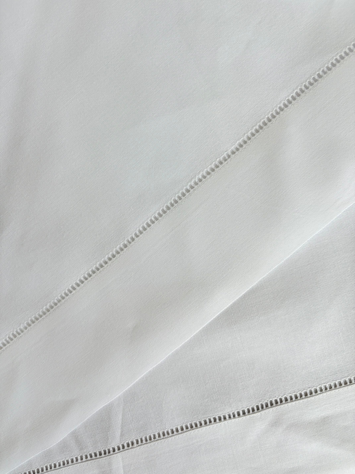 Nappe ajourée – Défectueuse - 100% lin
